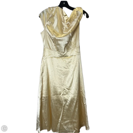 Dress Casual Maxi By Shein In Gold, Size: M