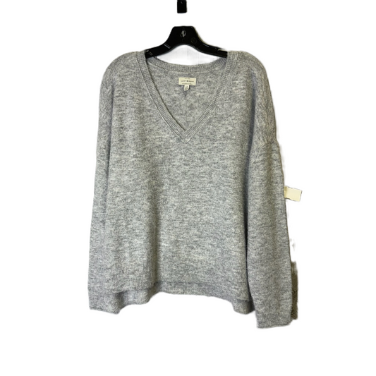 Sweater By Clothes Mentor In Grey, Size: L