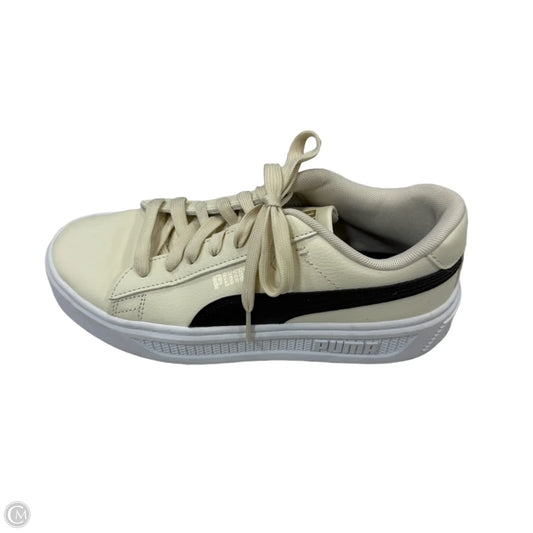 Shoes Sneakers By Puma In Cream, Size: 7