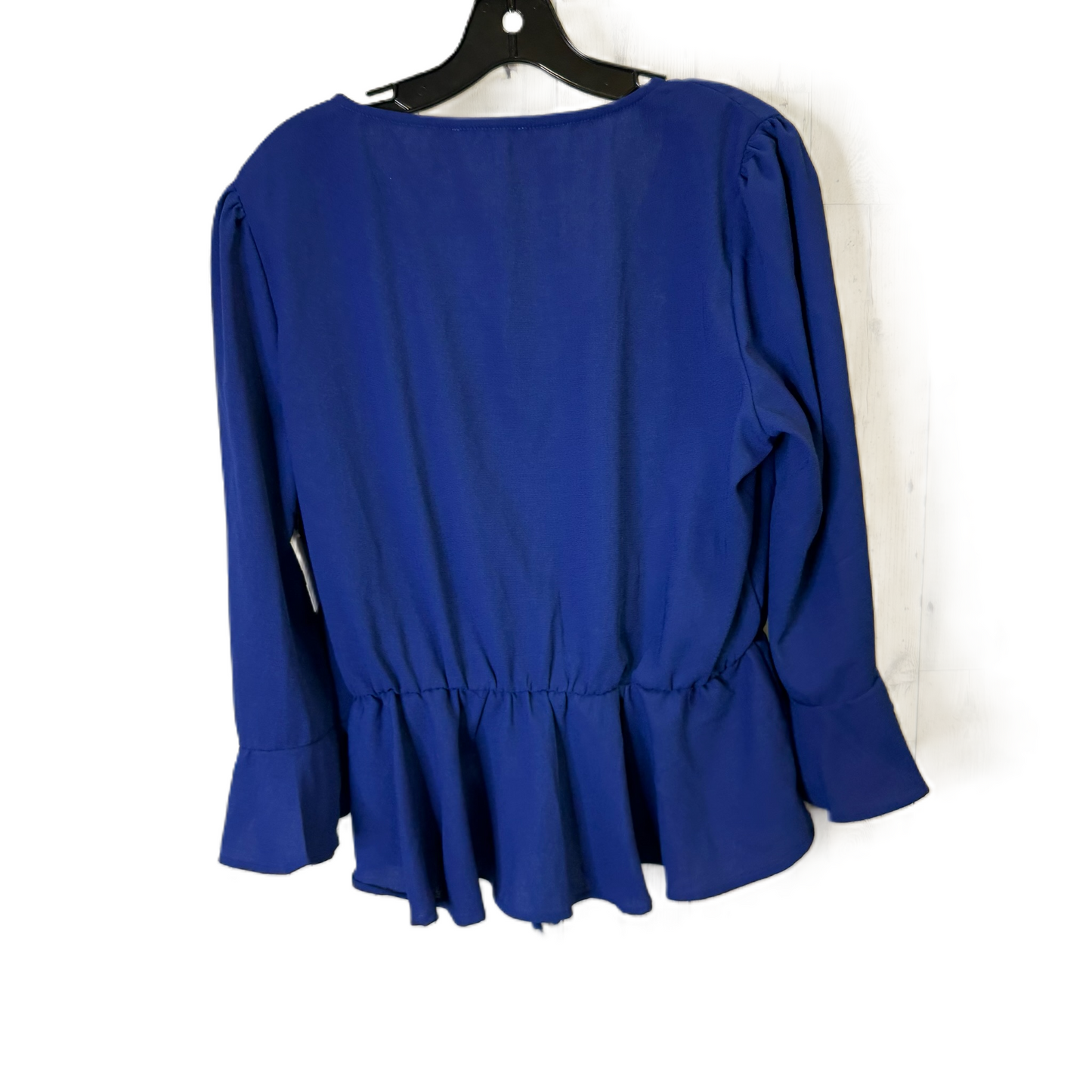 Top Long Sleeve By Mi Ami In Blue, Size: Xl