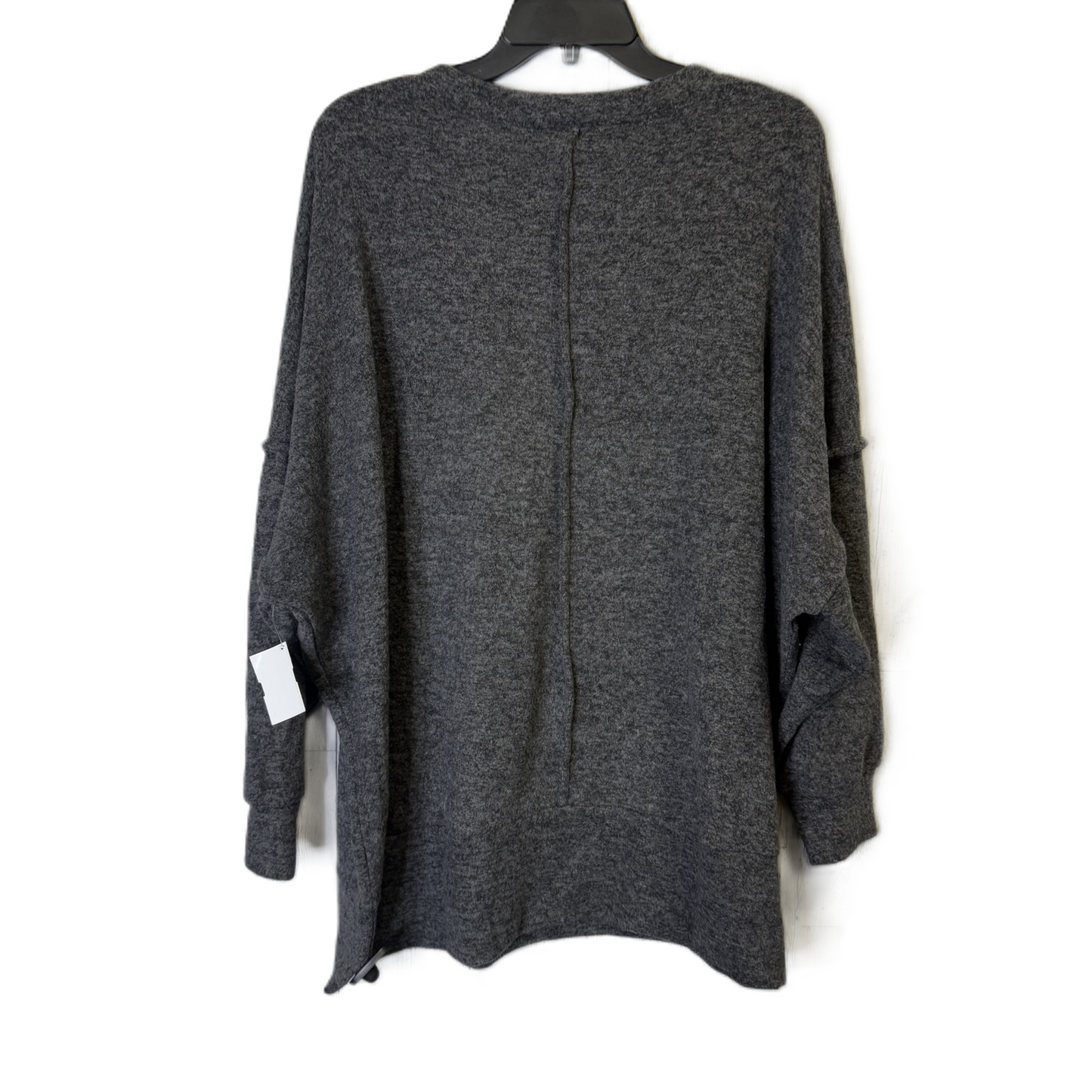 Top Long Sleeve By Zenana Outfitters In Grey, Size: Xl