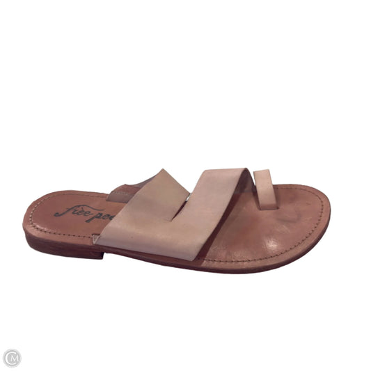 Sandals Flats By Free People In Pink, Size: 8.5