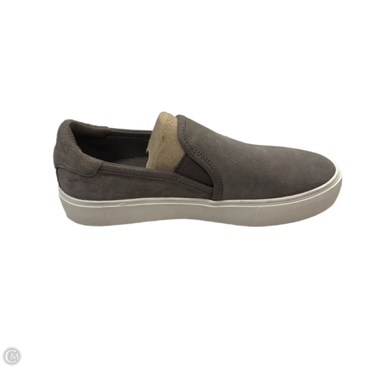 Shoes Designer By Ugg In Grey, Size: 7