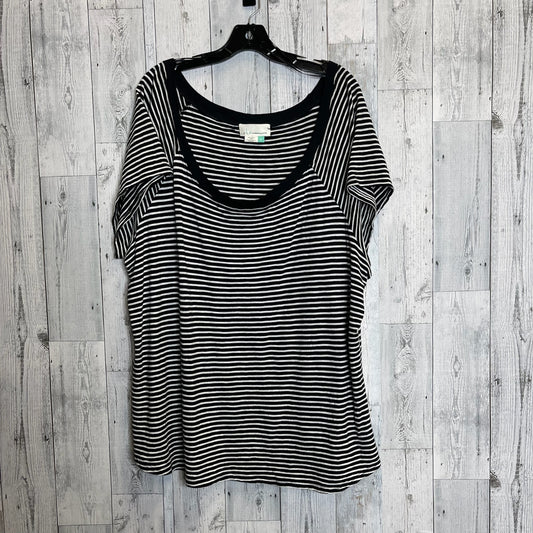 Top Short Sleeve Basic By Anthropologie  Size: 3x