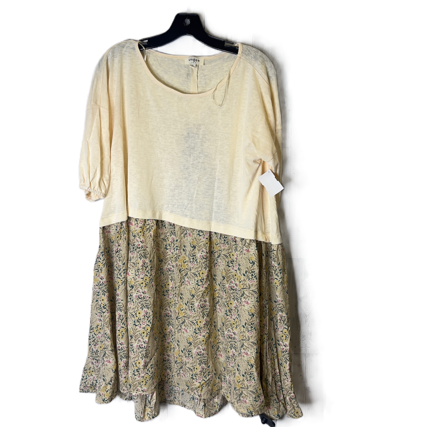 Dress Casual Short By Umgee In Cream, Size: S