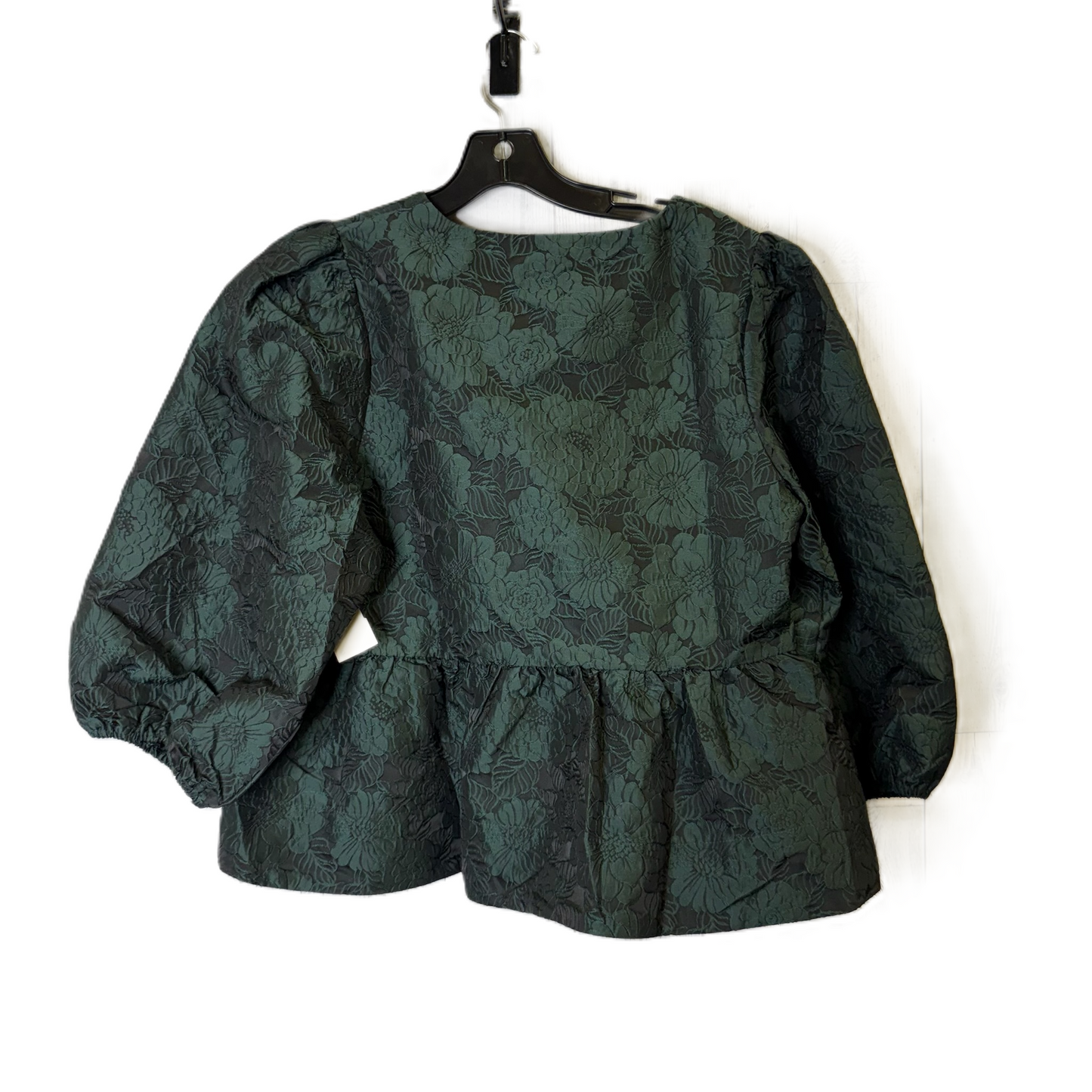 Top Long Sleeve By Entro In Green, Size: L