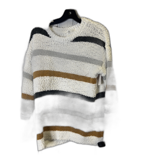 Sweater By Clothes Mentor In White, Size: S