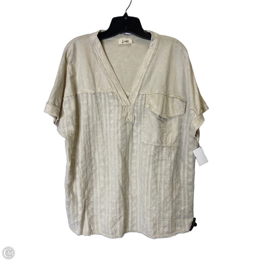 Top Short Sleeve By Clothes Mentor In Cream, Size: S