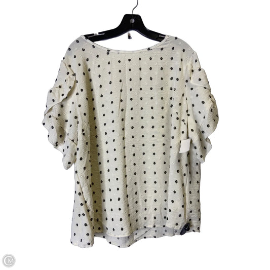 Top Short Sleeve By Shein In Cream, Size: 2x