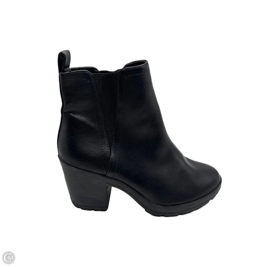 Boots Ankle Heels By Clothes Mentor In Black, Size: 7.5