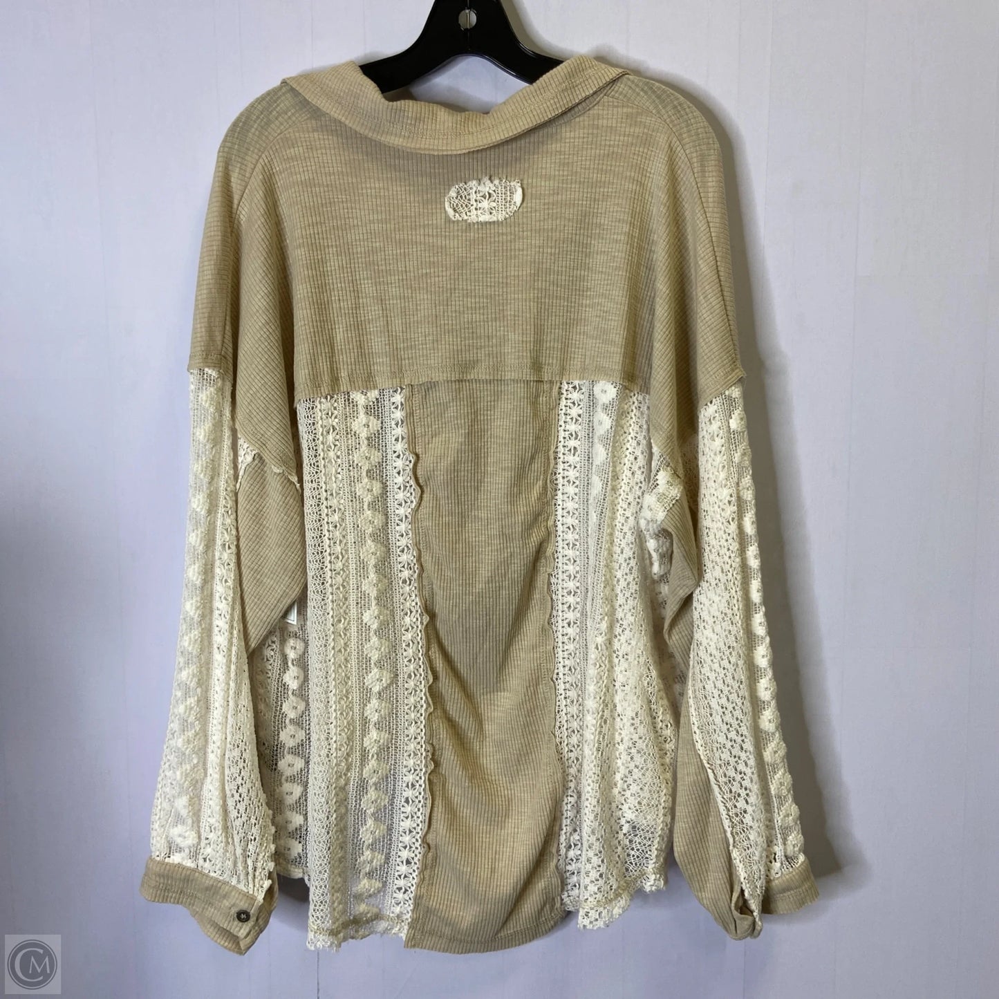 Top Long Sleeve By Pol In Cream & Tan, Size: L