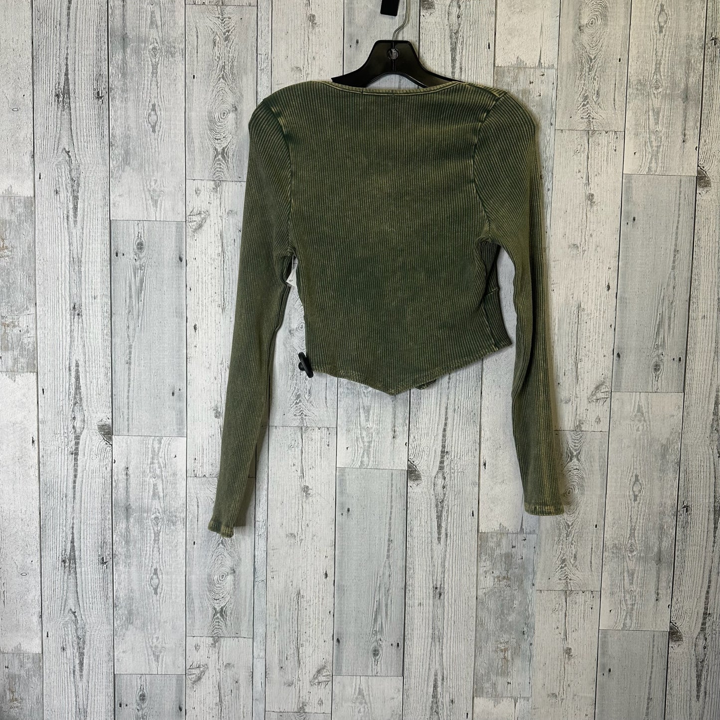 Top Long Sleeve By Fashion Nova In Green, Size: Xl