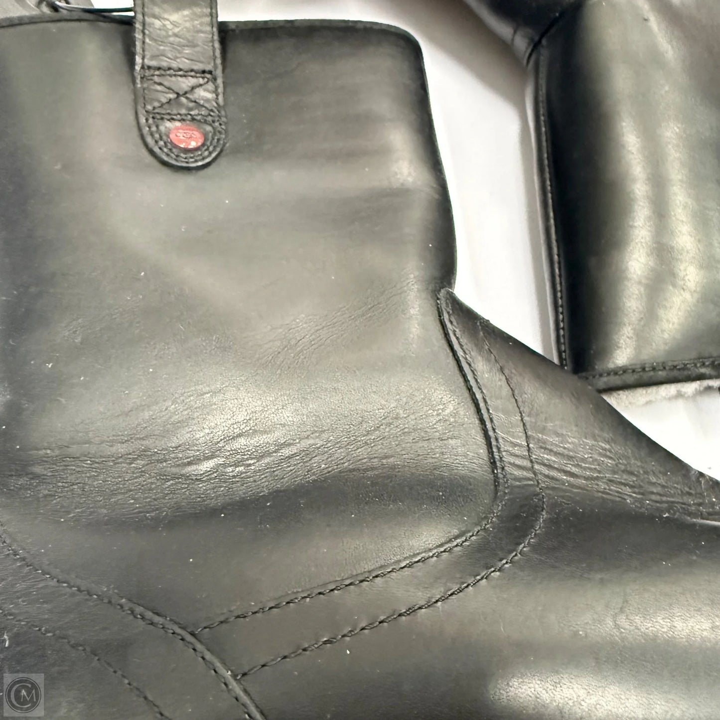 Boots Designer By Ugg In Black, Size: 9