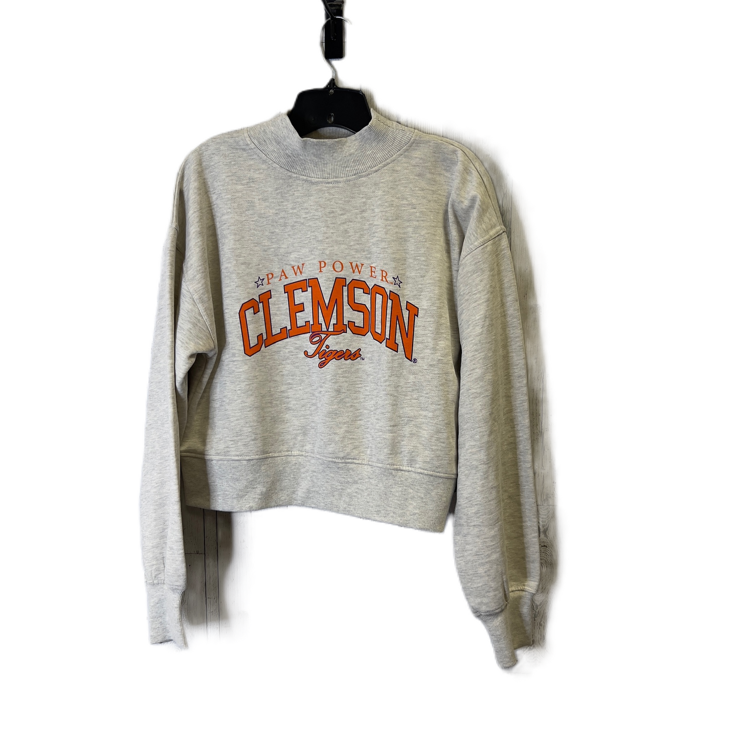 Sweatshirt Crewneck By Clothes Mentor In Grey, Size: M