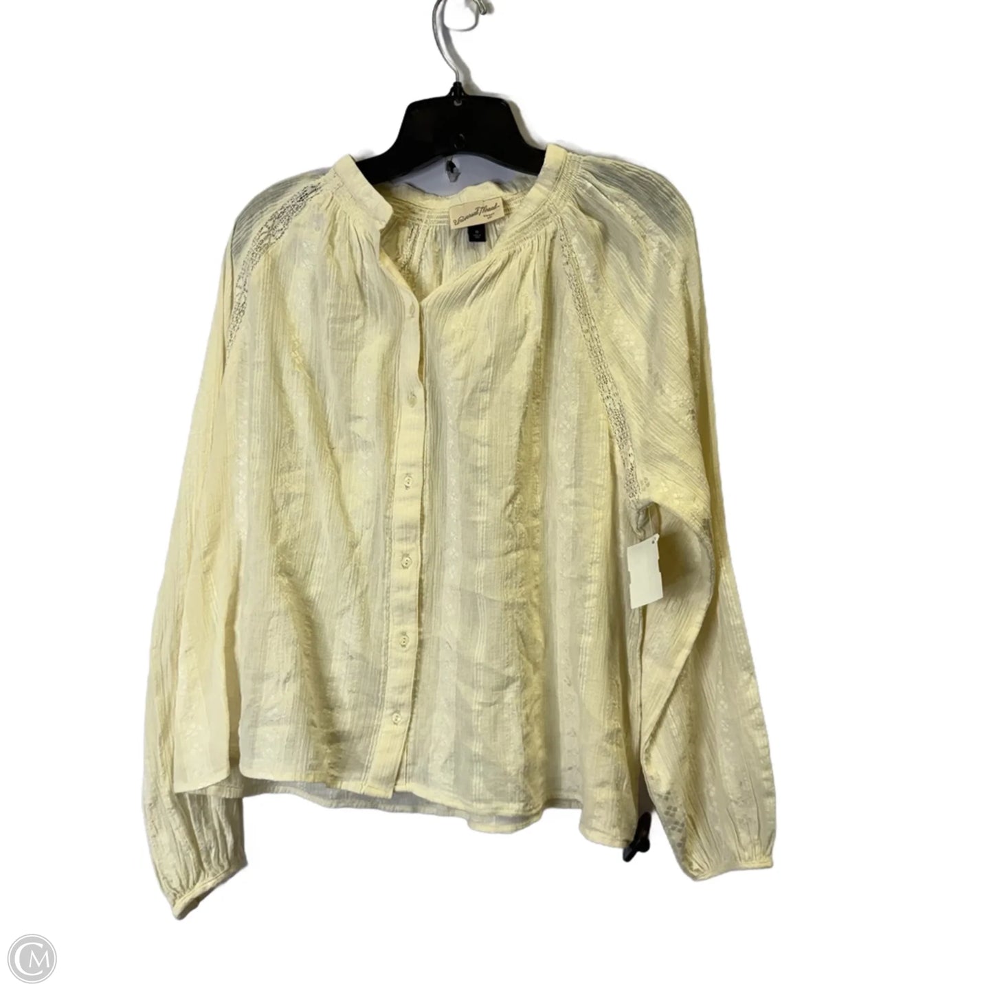 Top Long Sleeve By Universal Thread In Cream, Size: M