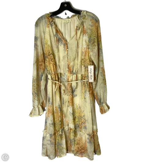 Dress Casual Short By Indigo Rose In Cream, Size: M