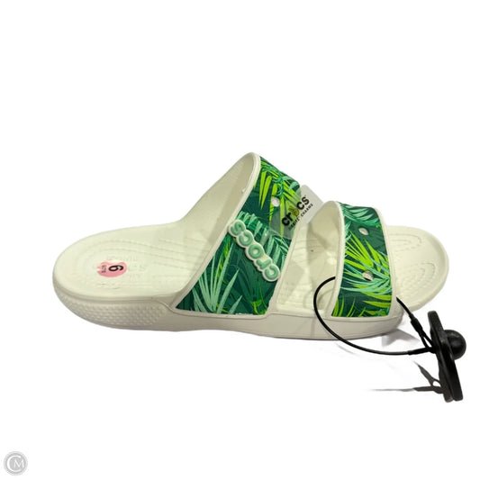 Sandals Flats By Crocs In White, Size: 9