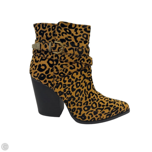 Boots Ankle Heels By Qupid In Animal Print, Size: 10
