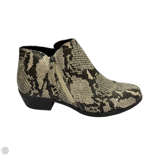Boots Ankle Heels By Clothes Mentor In Snakeskin Print, Size: 9.5