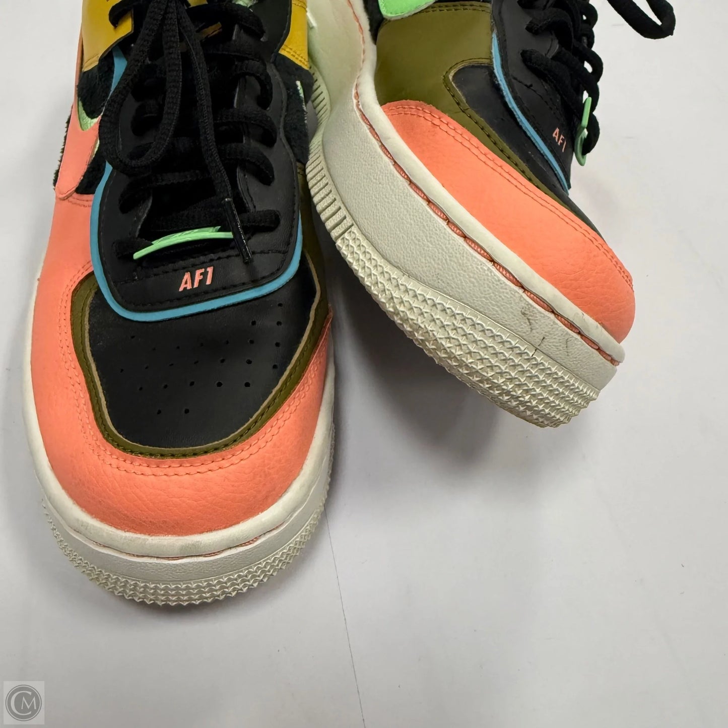 Shoes Athletic By Nike In Multi-colored, Size: 8