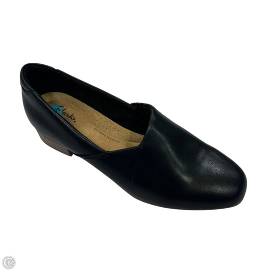 Shoes Flats By Clarks In Black, Size: 7.5