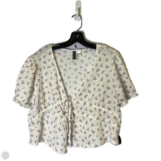 Top Short Sleeve By Divided In White, Size: Xl