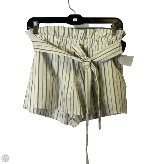 Shorts By Clothes Mentor In Striped Pattern, Size: S