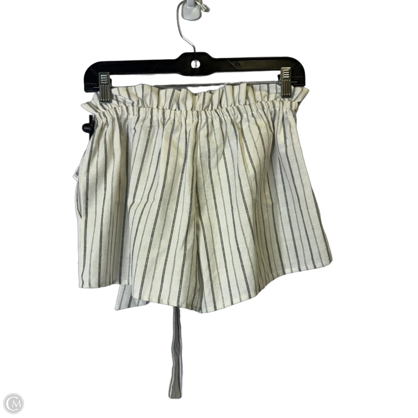 Shorts By Clothes Mentor In Striped Pattern, Size: S