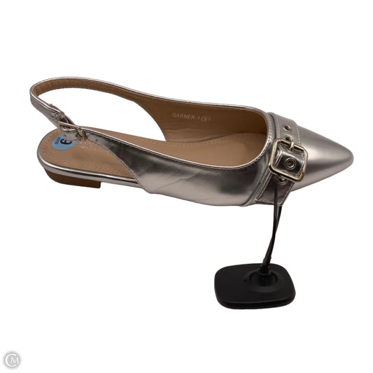 Shoes Flats By Top Moda In Silver, Size: 6