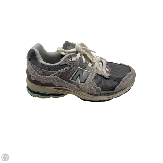 Shoes Sneakers By New Balance In Grey, Size: 7.5