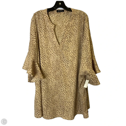 Top Short Sleeve By Bloomchic In Tan, Size: 26