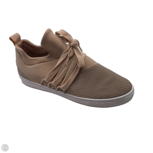 Shoes Sneakers By Steve Madden In Tan, Size: 10