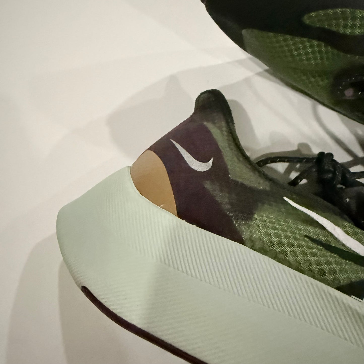 Shoes Athletic By Nike In Green, Size: 7.5