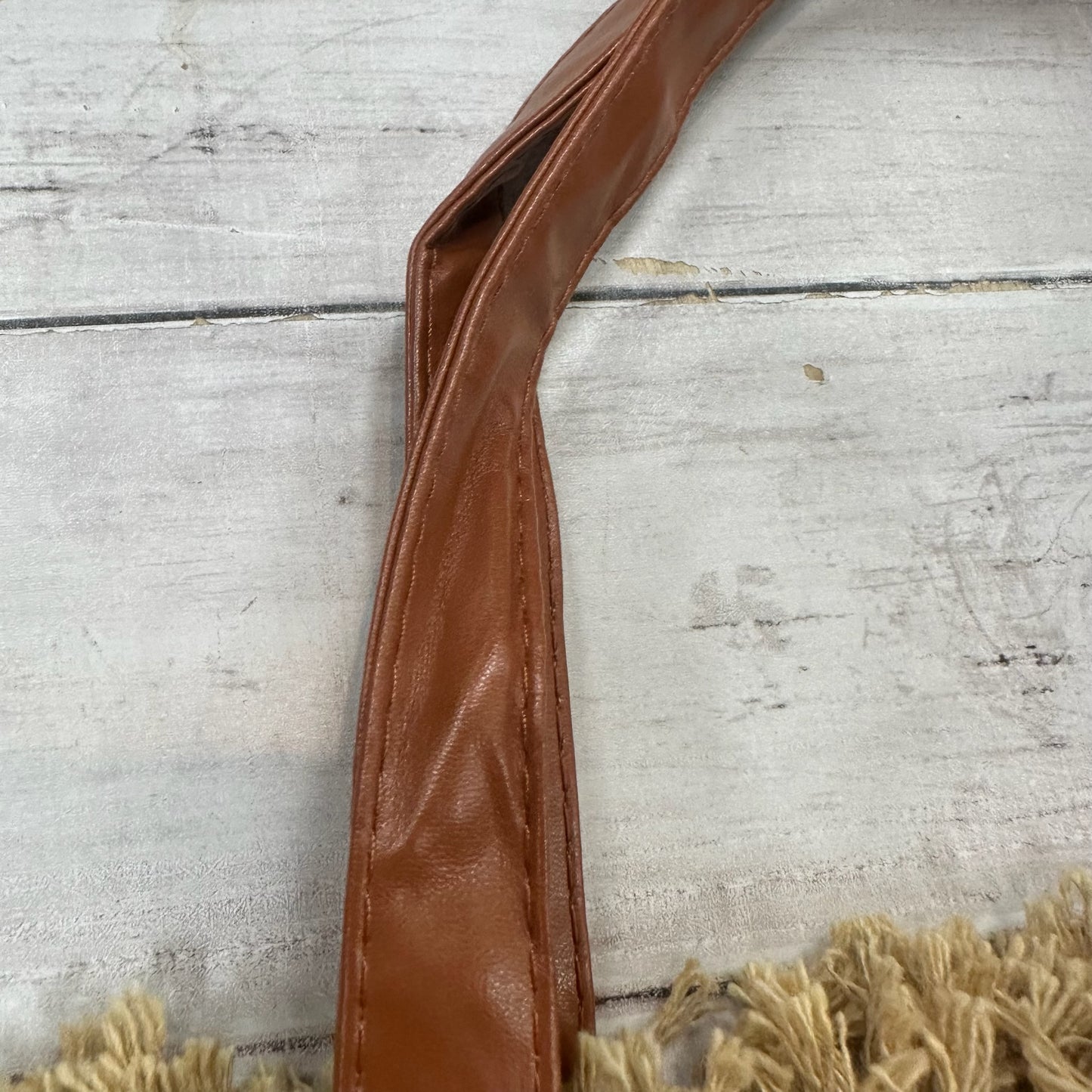 Tote By Clothes Mentor, Size: Medium