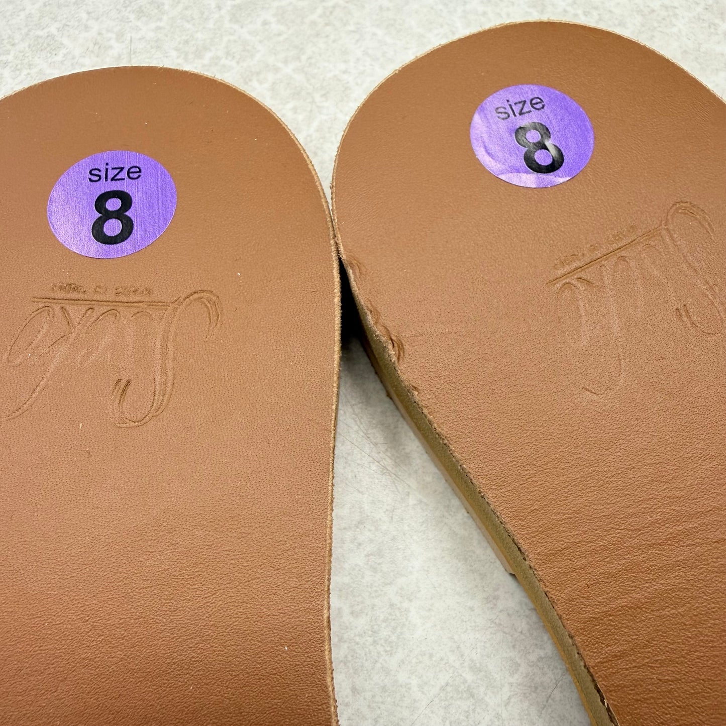 Sandals Flats By Clothes Mentor In Brown, Size: 8