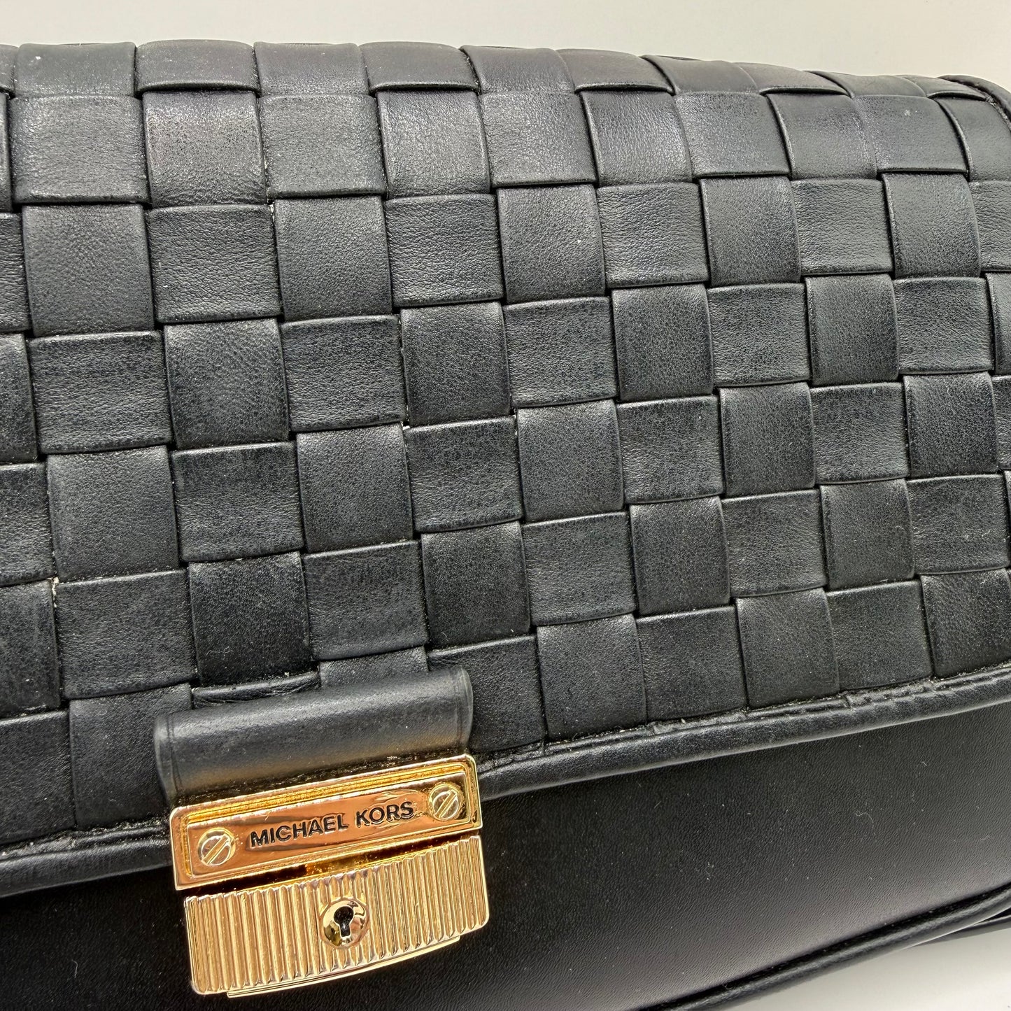 Crossbody Designer By Michael By Michael Kors, Size: Medium