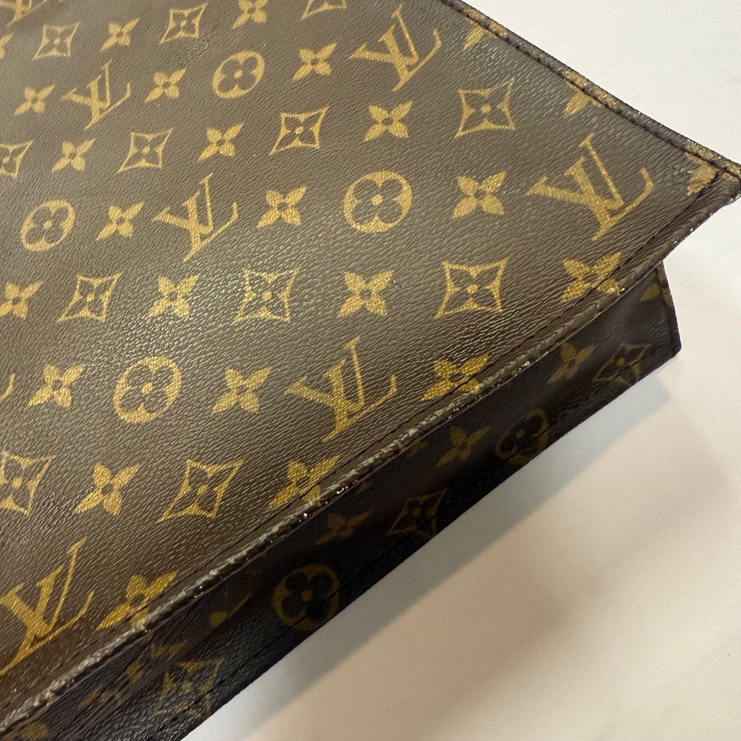 Handbag Luxury Designer By Louis Vuitton, Size: Large
