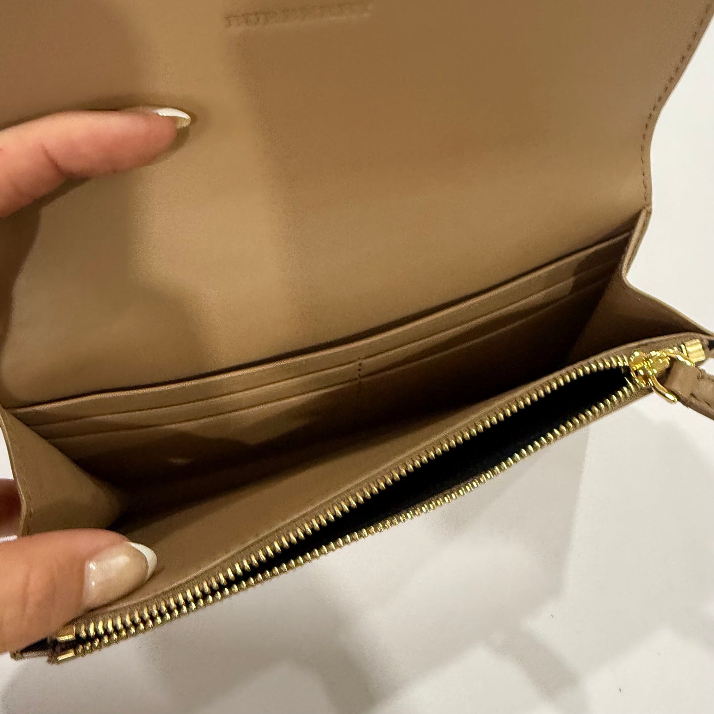 Wallet Luxury Designer By Burberry, Size: Medium