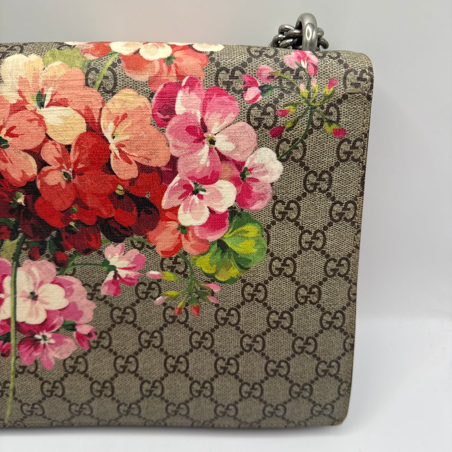 Crossbody Luxury Designer By Gucci, Size: Medium
