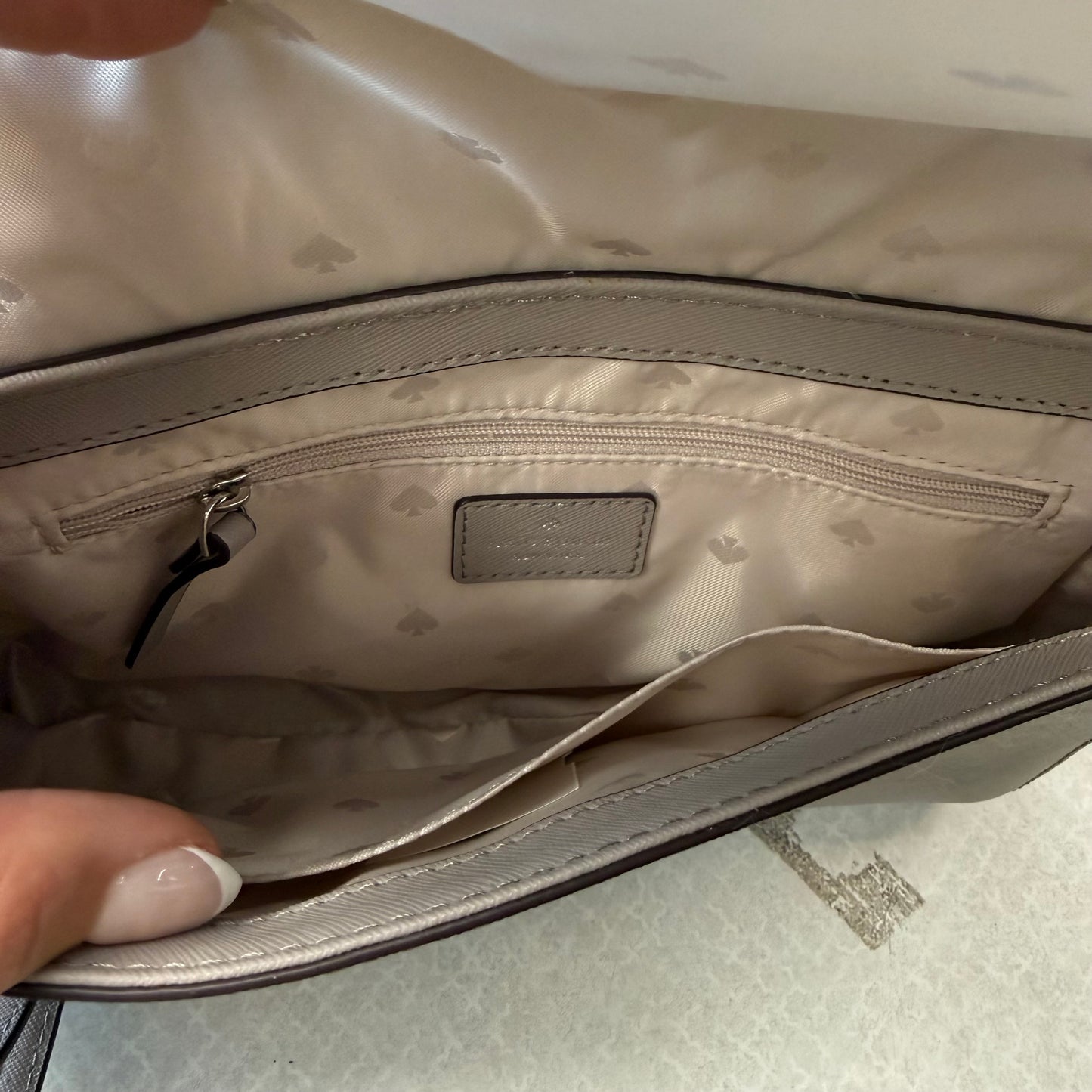 Handbag Designer By Kate Spade, Size: Medium