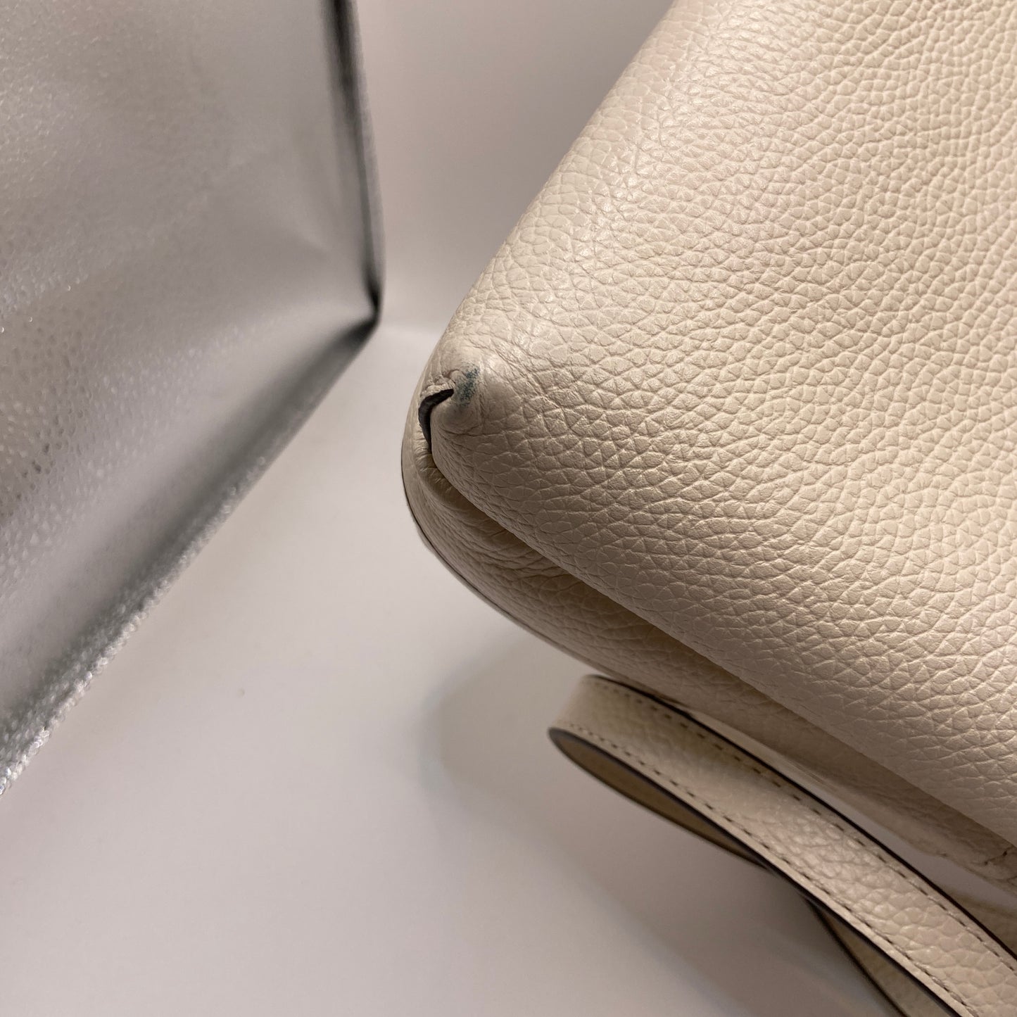 Crossbody Designer By Michael By Michael Kors, Size: Medium