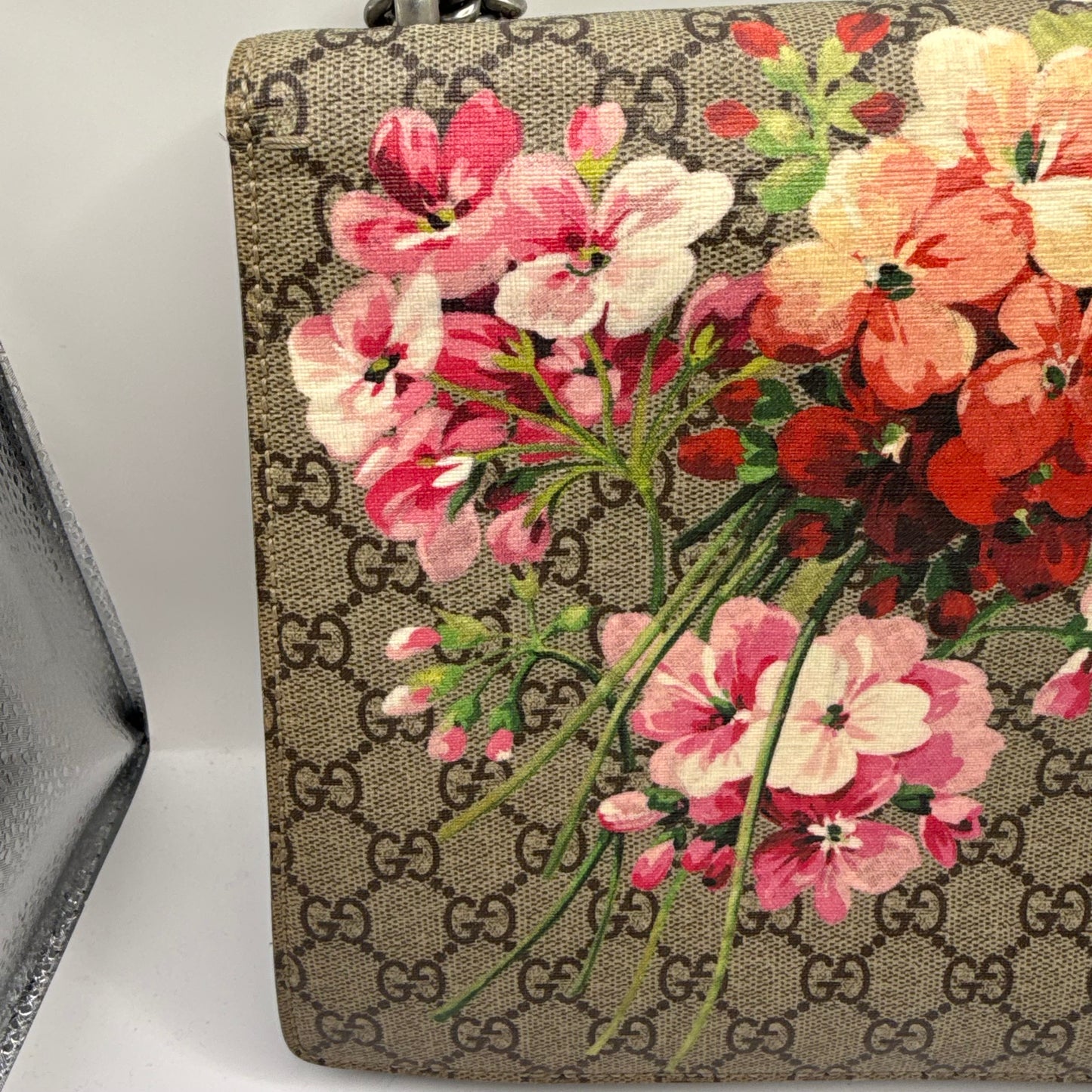 Crossbody Luxury Designer By Gucci, Size: Medium