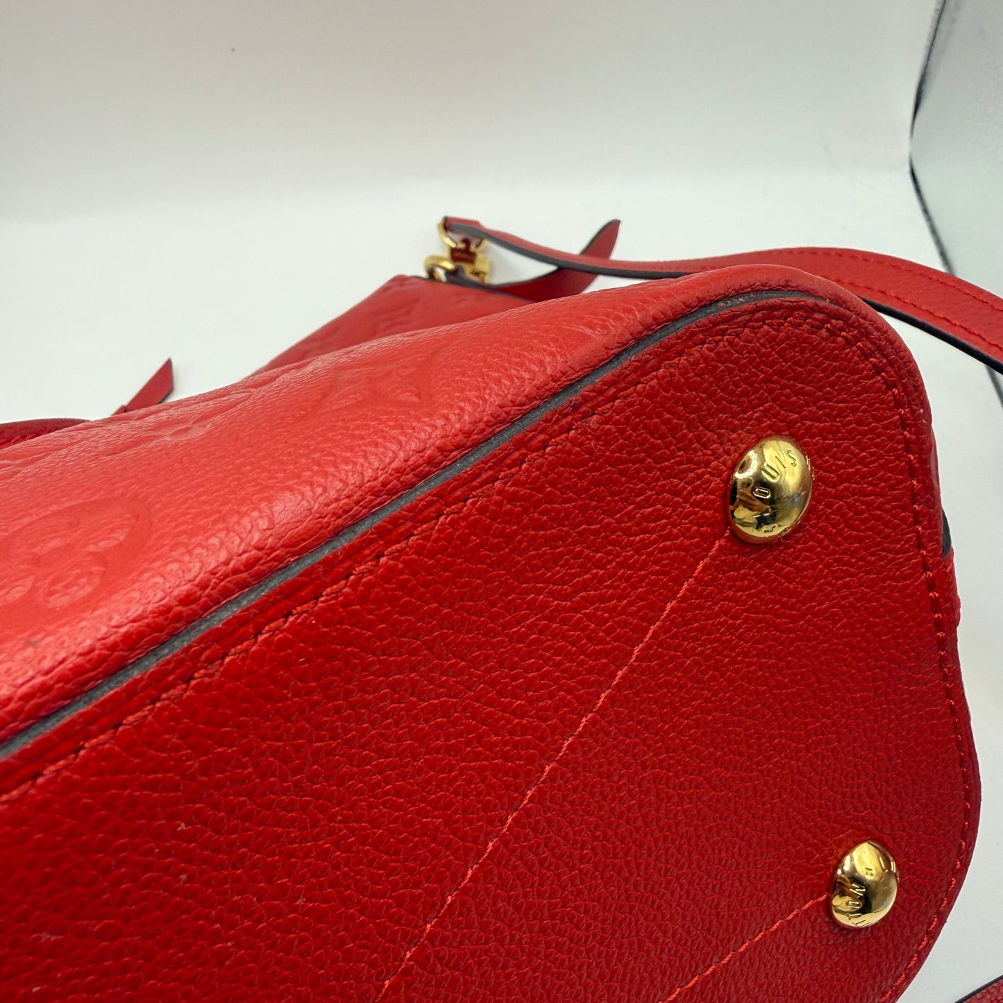 Handbag Luxury Designer By Louis Vuitton, Size: Medium