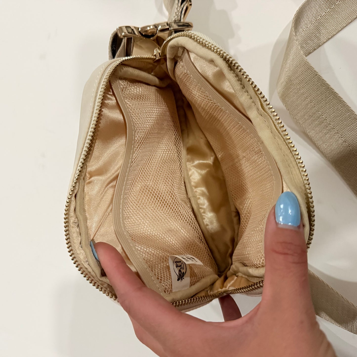 Belt Bag By Clothes Mentor, Size: Small