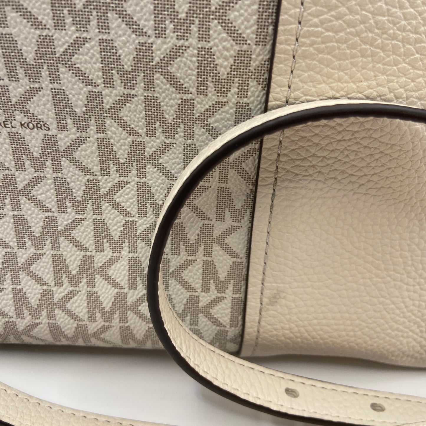 Crossbody Designer By Michael By Michael Kors, Size: Medium