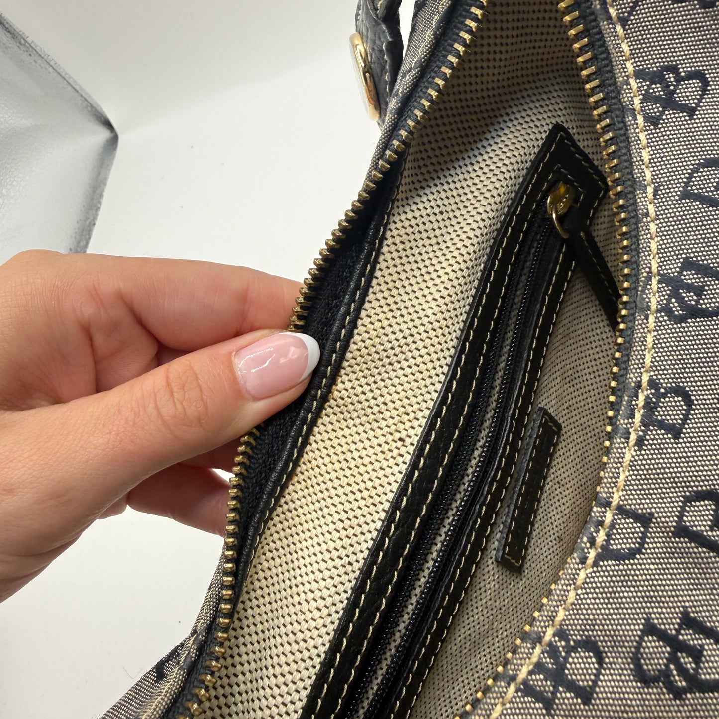 Handbag Designer By Dooney And Bourke, Size: Small