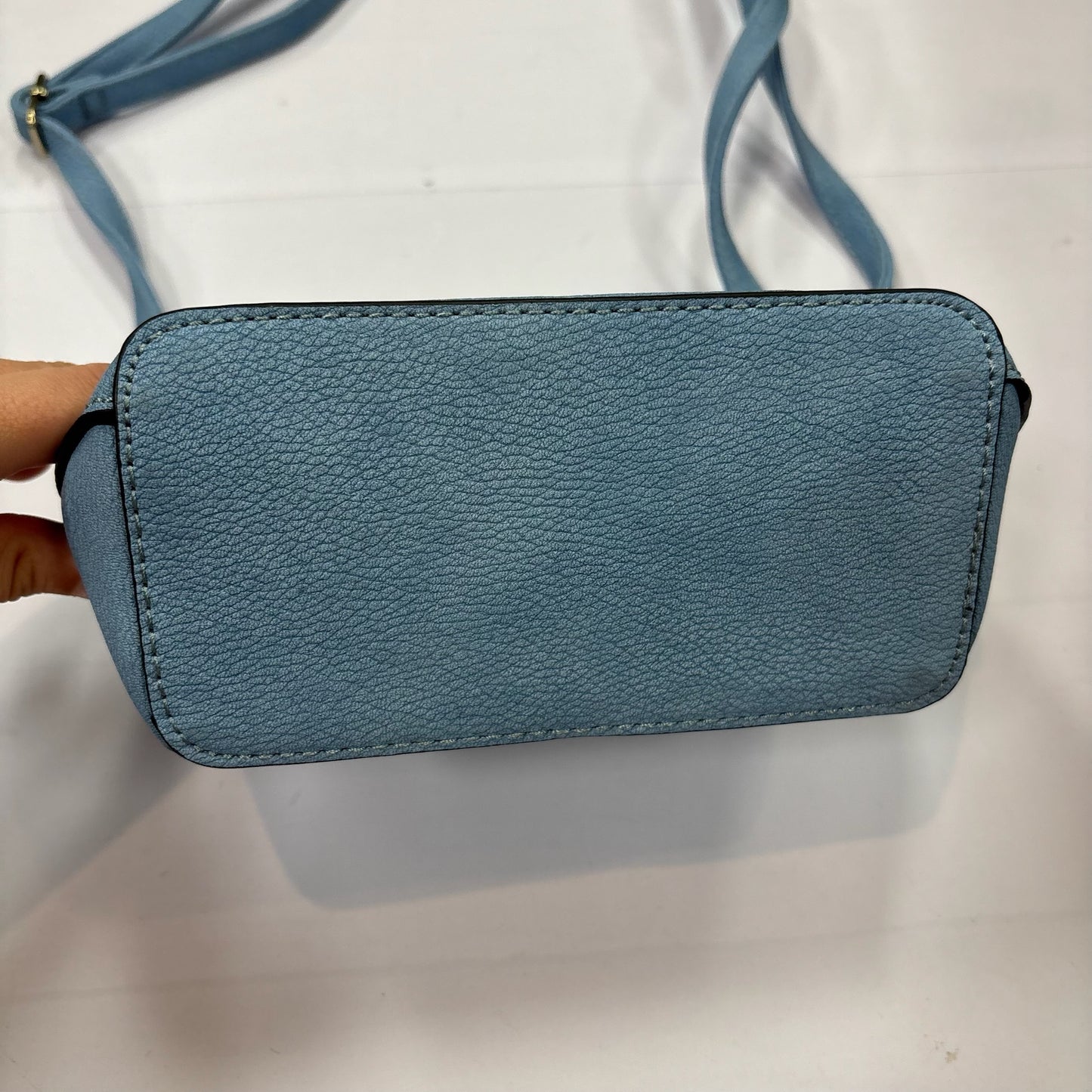 Crossbody By Clothes Mentor, Size: Small