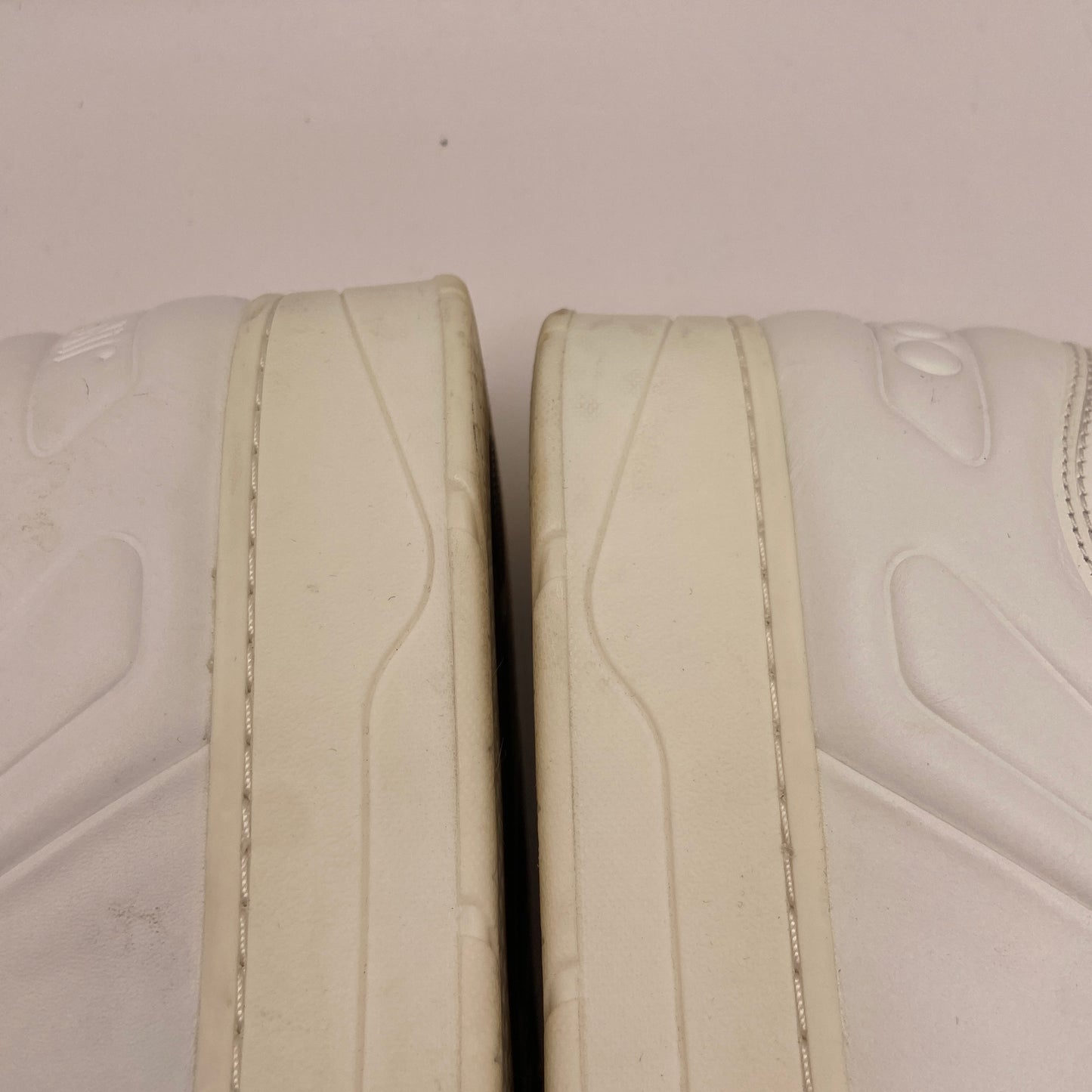 Shoes Luxury Designer By Jimmy Choo In White, Size: 9.5