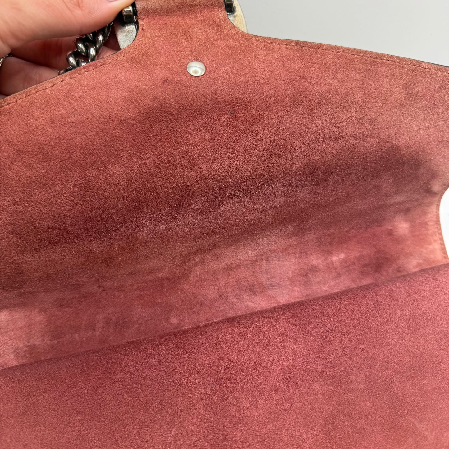 Crossbody Luxury Designer By Gucci, Size: Medium