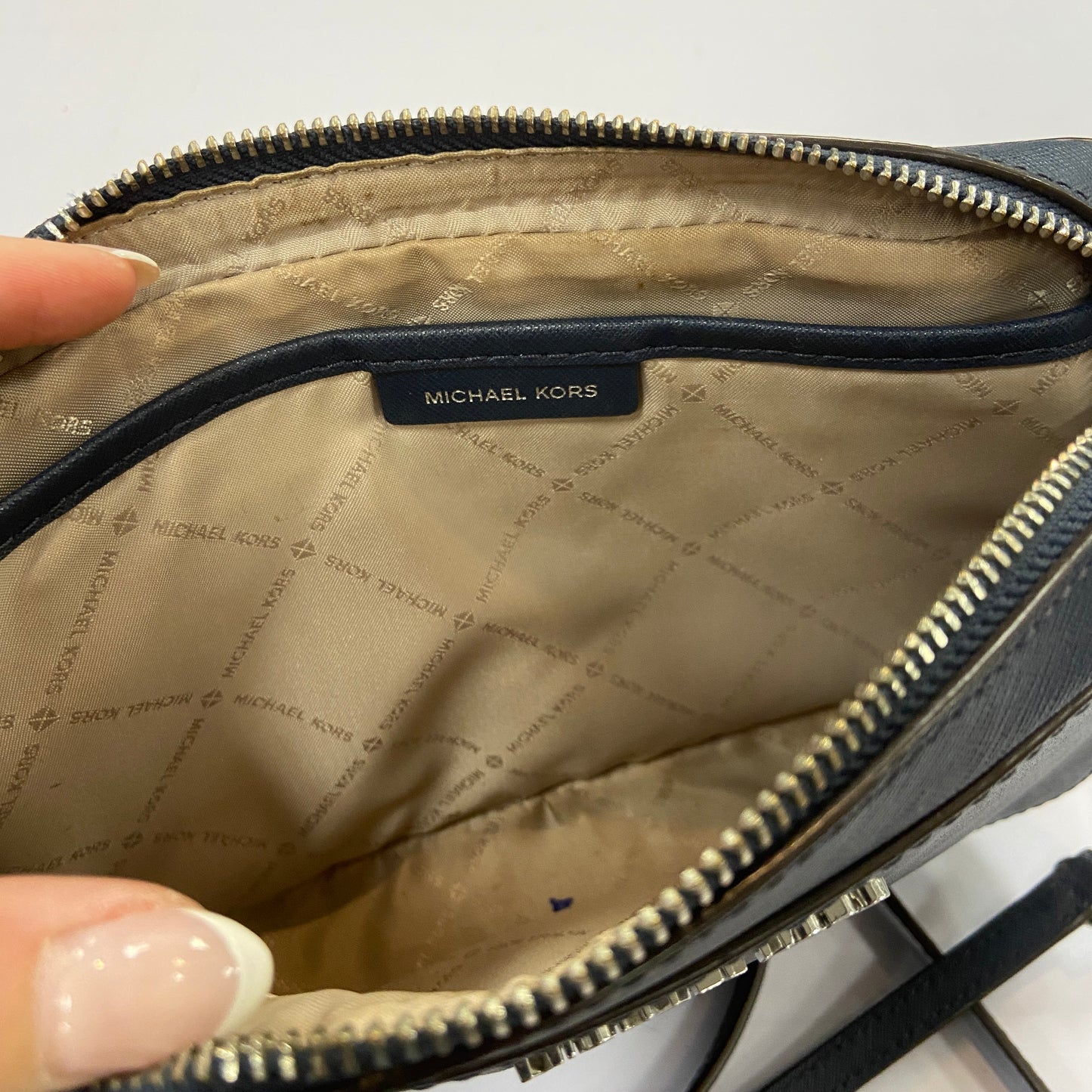 Crossbody Designer By Michael By Michael Kors, Size: Medium